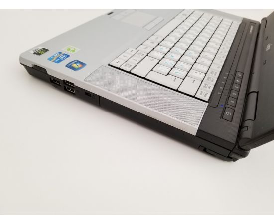  Ноутбук Fujitsu Celsius H710 15" FuLL HD i7 NVIDIA 8GB RAM 320GB HDD WOT, фото 3 