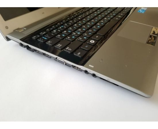  Ноутбук Samsung RV511 15" i3 4GB RAM 320GB HDD, фото 3 