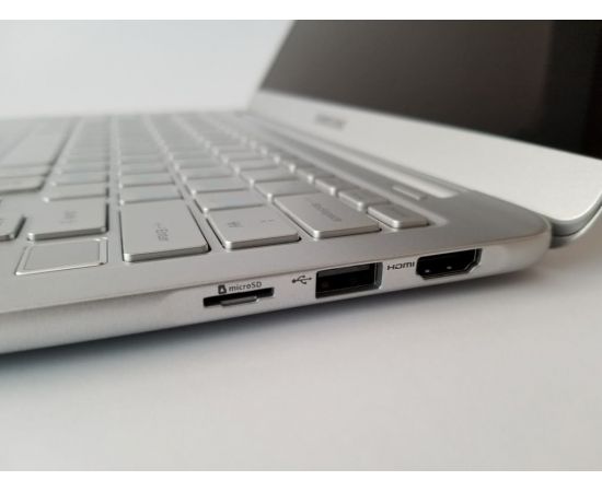  Ноутбук Samsung Notebook 9 NP900X3N 13" i3 8GB RAM 240GB SSD, фото 4 