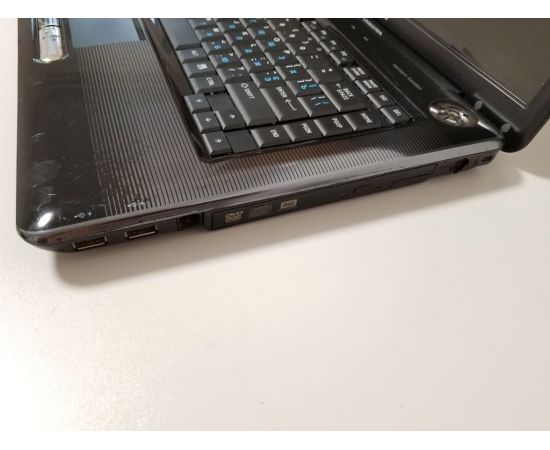  Ноутбук Toshiba Satellite A300-1EG 15" AMD 4GB RAM 400GB HDD, фото 3 