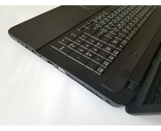  Ноутбук Toshiba Satellite С875D-S7330 17" HD+ 4GB RAM 320GB HDD, фото 3 