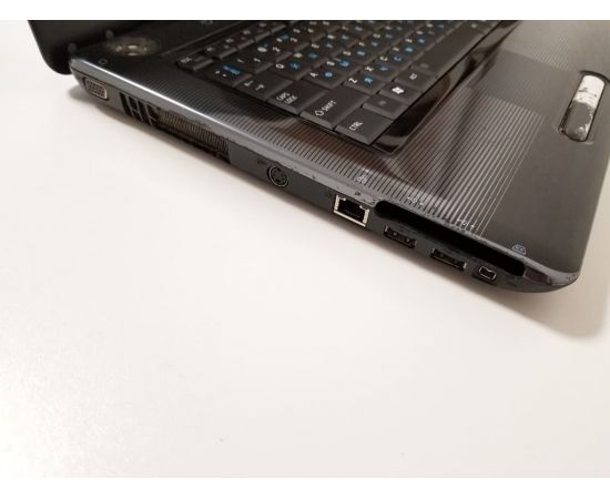  Ноутбук Toshiba Satellite A300-1EG 15" AMD 4GB RAM 400GB HDD, фото 4 