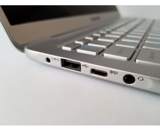  Ноутбук Samsung Notebook 9 NP900X3N 13" i3 8GB RAM 240GB SSD, фото 5 