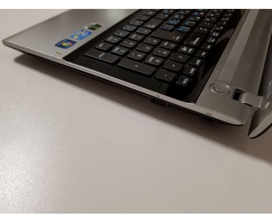  Ноутбук Samsung E3520 15" i5 NVIDIA 8GB RAM 500GB HDD, фото 4 