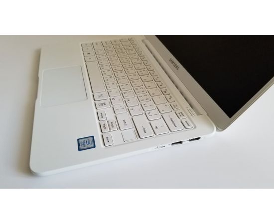  Ноутбук Samsung Notebook 9 NP900X3N White 13" i3 8GB RAM 240GB SSD, фото 3 