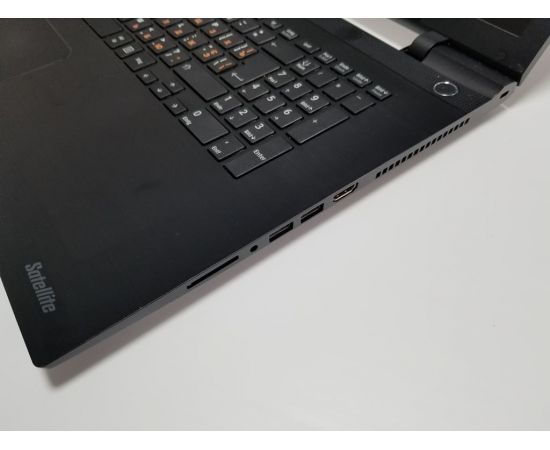  Ноутбук Toshiba Satellite C70-C-182 17" i3 8GB RAM 500GB HDD, фото 3 