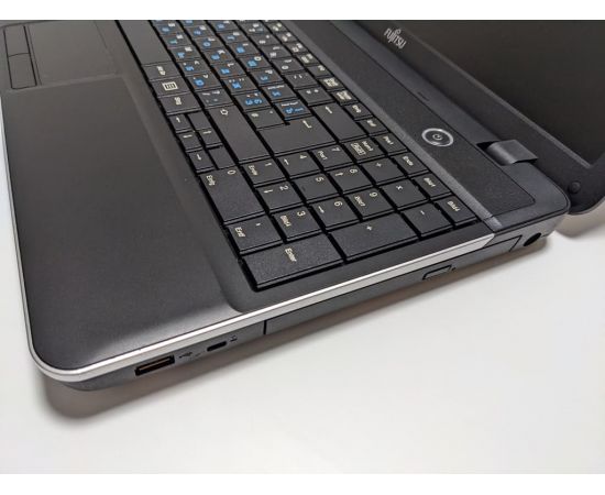  Ноутбук Fujitsu LifeBook A512 15" i5 8GB RAM 500GB HDD, фото 3 